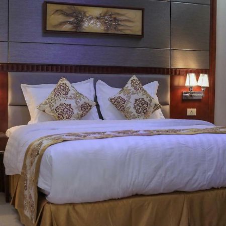 The 40Th Pearl Hotel Suites Jeddah Eksteriør billede