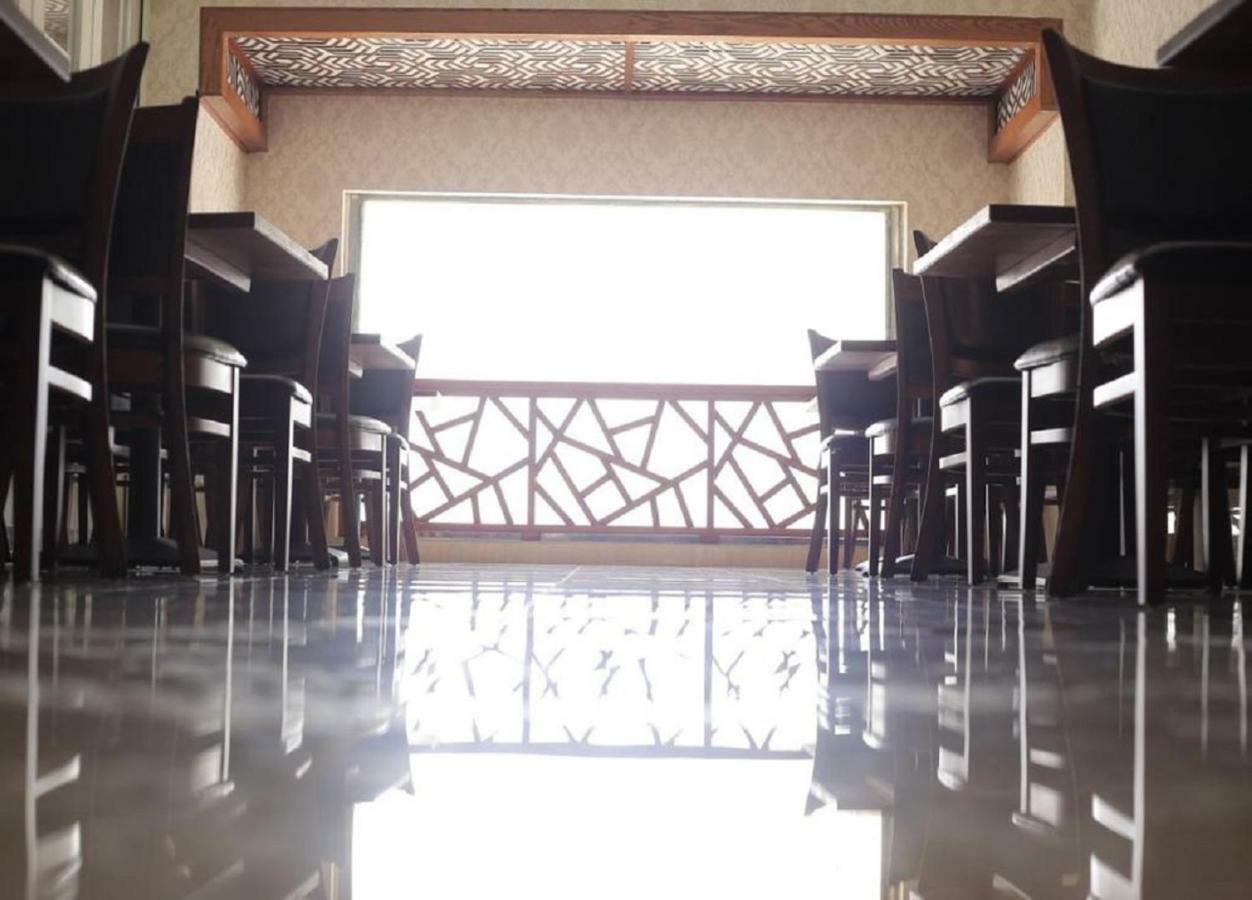 The 40Th Pearl Hotel Suites Jeddah Eksteriør billede
