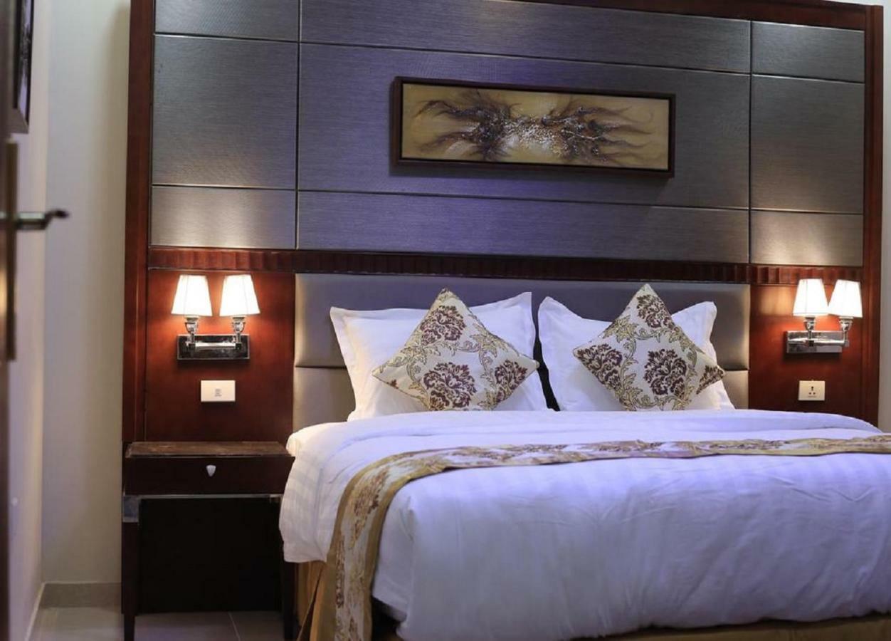 The 40Th Pearl Hotel Suites Jeddah Eksteriør billede